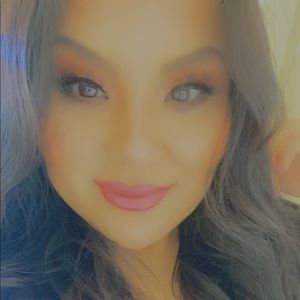 Meet your Posher, Janet